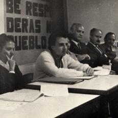 Reunión de consejo académico en el marco de elecciones a decano para la FCE-UNaM, 1986