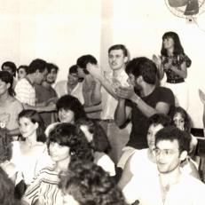 Reunión de consejo académico en el marco de elecciones de decano FCE-UNaM, 1986.