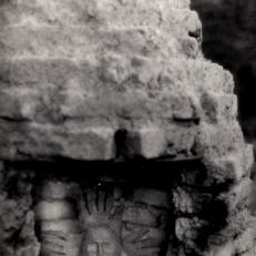 Horno del taller de escultura en el patio interno del Centro Cultural Areu Crespo, 1988-1990.