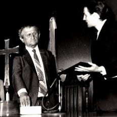 Toma de juramento nuevo rector de la UNaM Lic. Alberto Safrán. Año 1986.